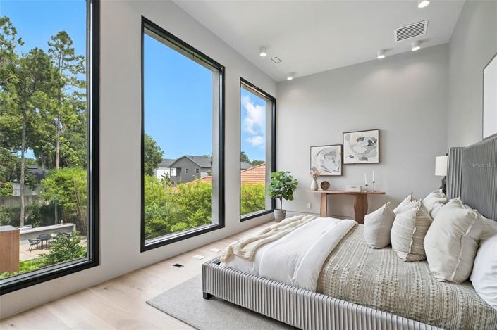 Image No.39-4 Bed Property for sale