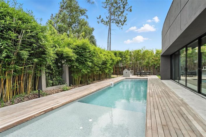 Image No.49-4 Bed Property for sale