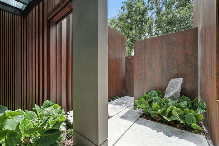 Image No.7-4 Bed Property for sale