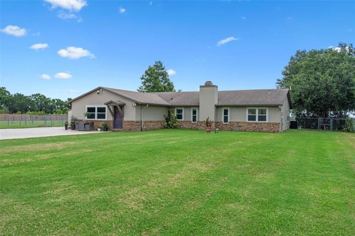 Image No.11-3 Bed Property for sale