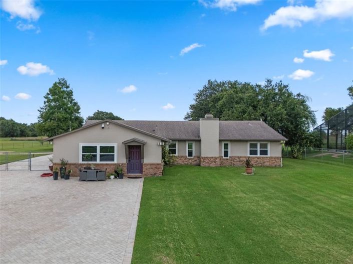 Image No.14-3 Bed Property for sale