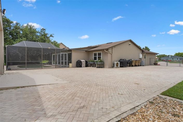 Image No.21-3 Bed Property for sale