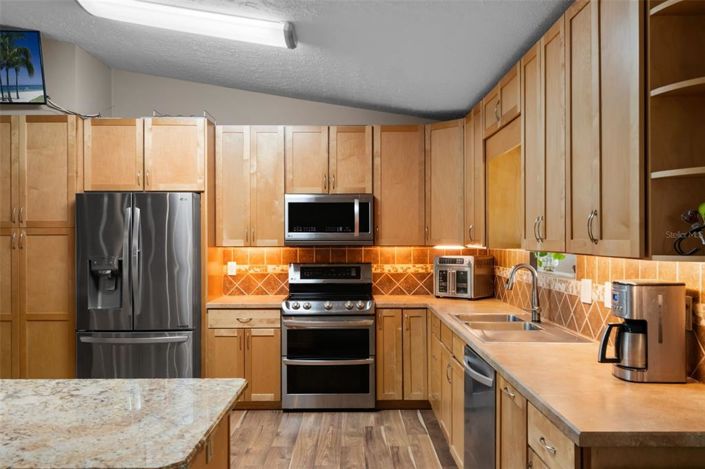 Image No.50-3 Bed Property for sale