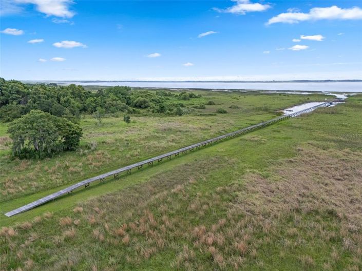 Image No.8-3 Bed Property for sale