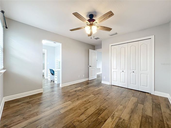 Image No.57-5 Bed Property for sale