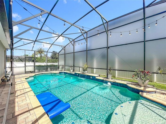 Image No.6-5 Bed Property for sale