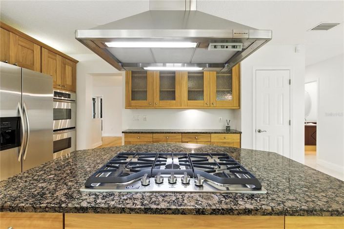 Image No.11-3 Bed Property for sale