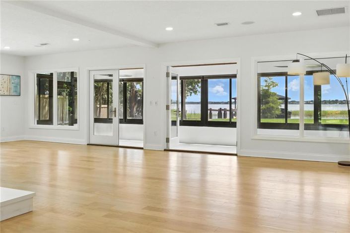 Image No.15-3 Bed Property for sale