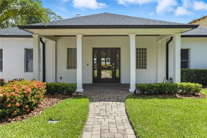 Image No.2-3 Bed Property for sale