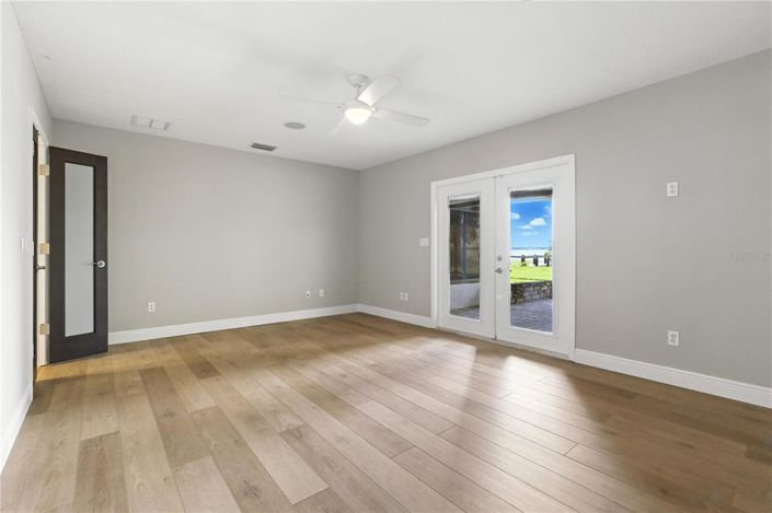 Image No.22-3 Bed Property for sale