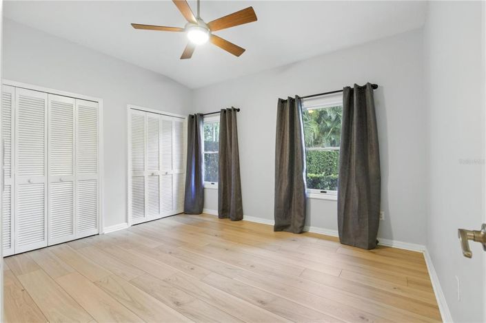 Image No.27-3 Bed Property for sale