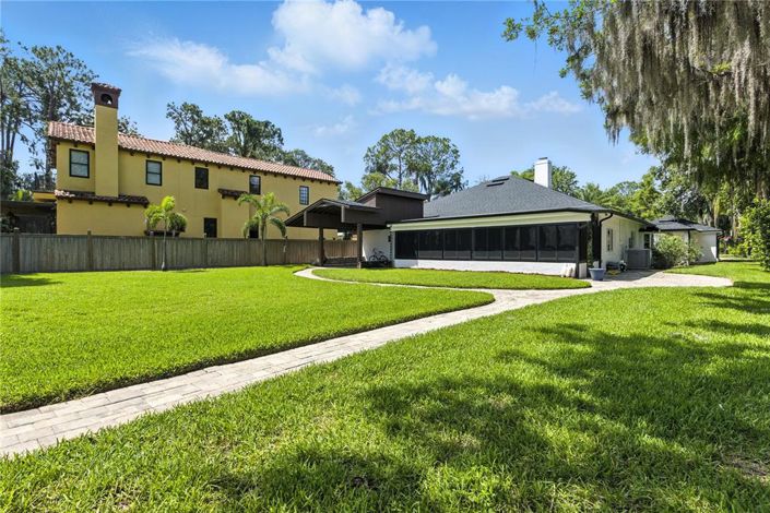 Image No.36-3 Bed Property for sale