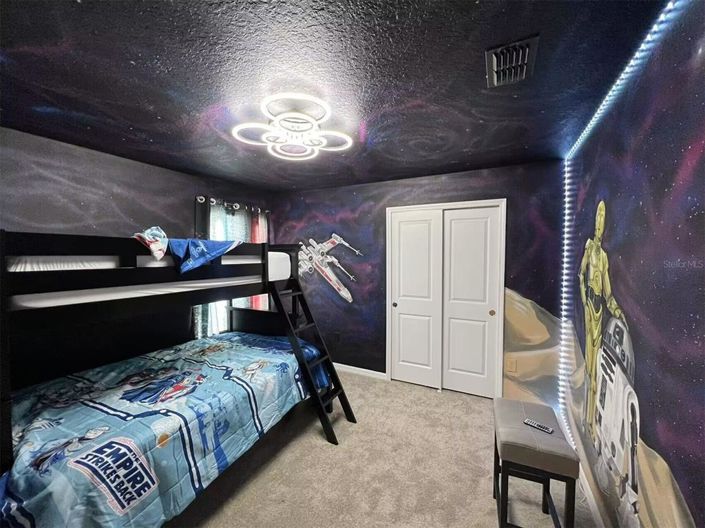 Image No.16-10 Bed Property for sale