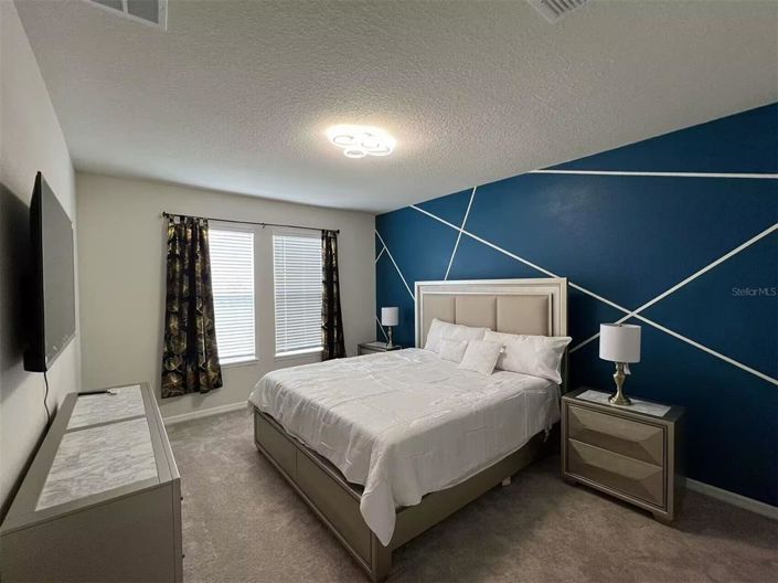 Image No.3-10 Bed Property for sale