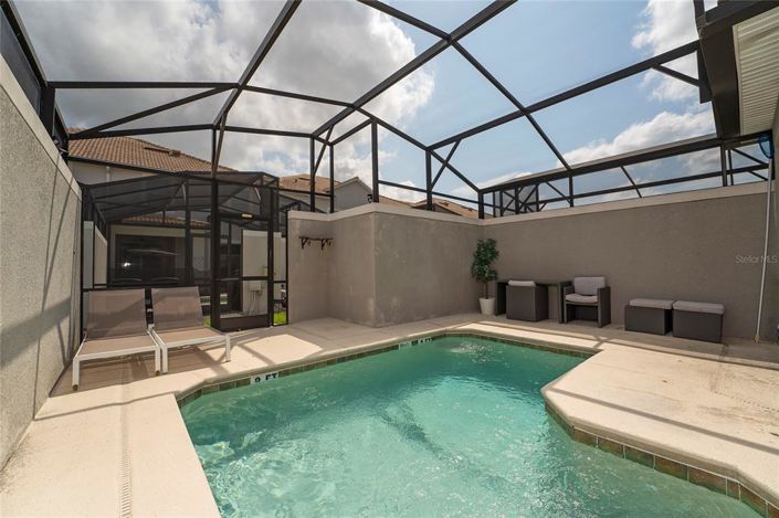 Image No.43-5 Bed Townhouse for sale