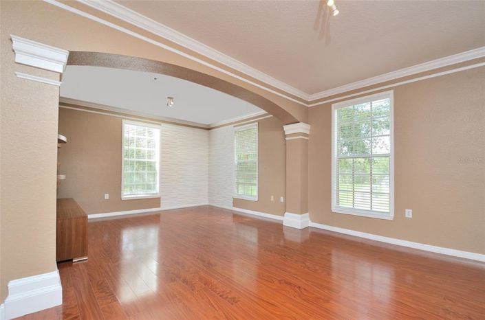 Image No.5-2 Bed Property for sale