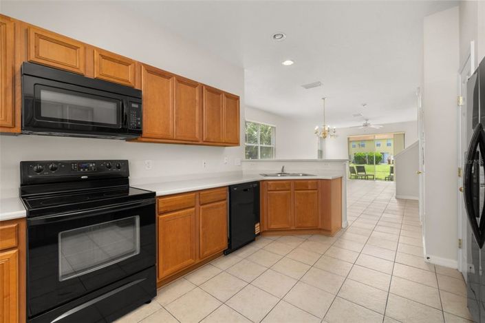 Image No.14-3 Bed Townhouse for sale