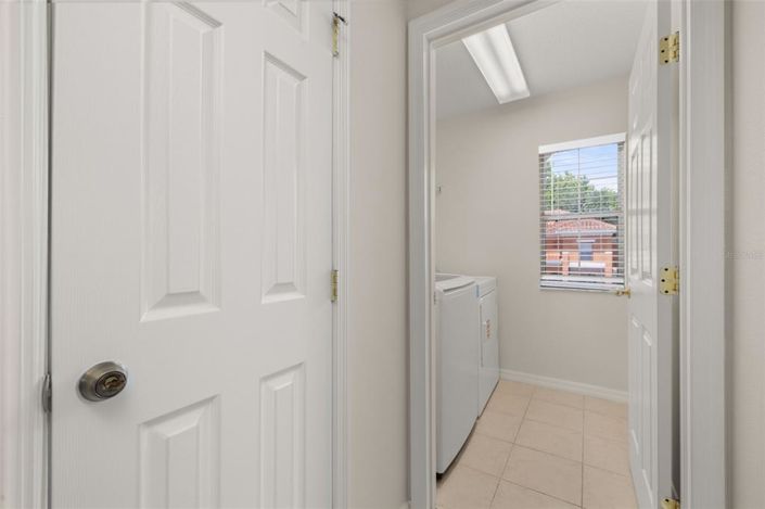 Image No.17-3 Bed Townhouse for sale