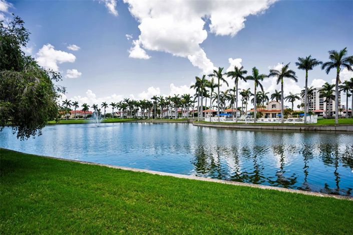 Image No.21-2 Bed Property for sale