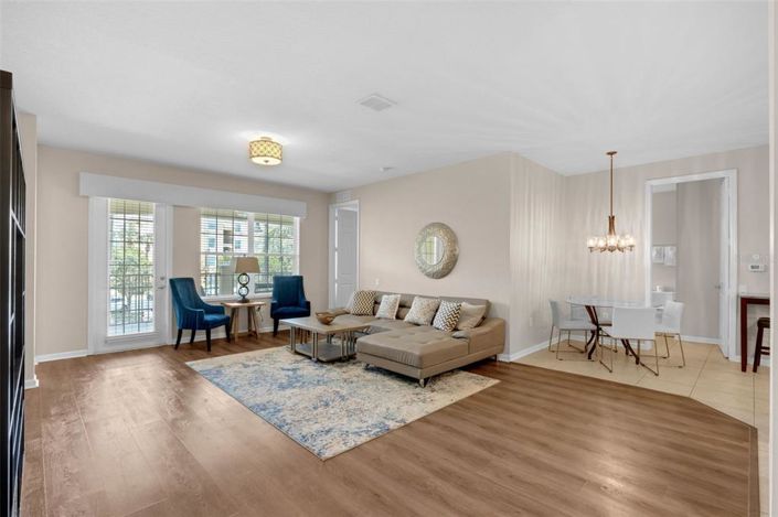 Image No.11-2 Bed Property for sale