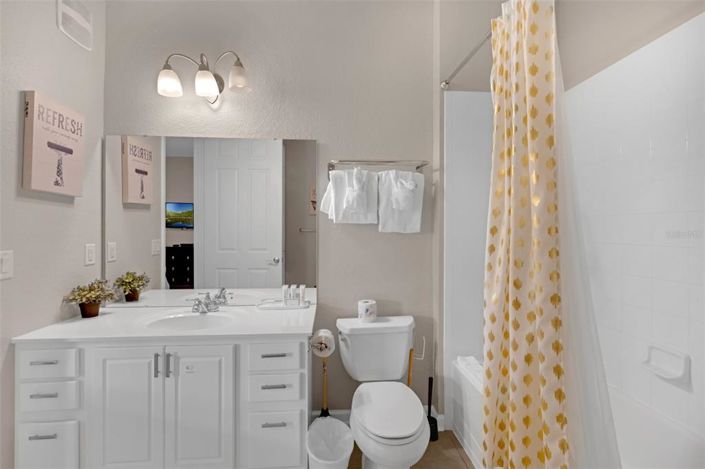 Image No.28-2 Bed Property for sale