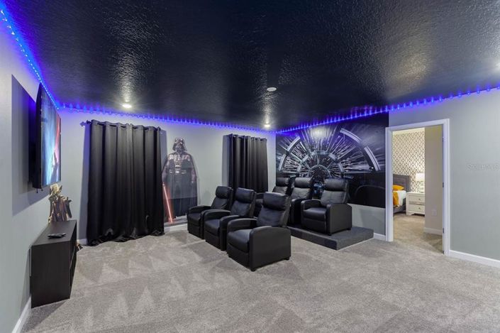 Image No.16-6 Bed Property for sale