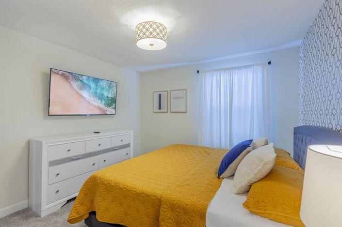 Image No.34-6 Bed Property for sale