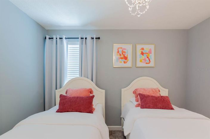 Image No.38-6 Bed Property for sale