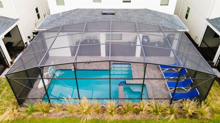 Image No.57-6 Bed Property for sale