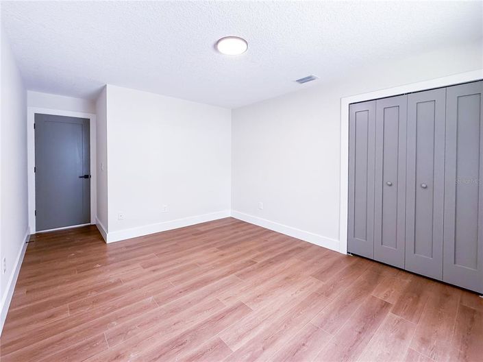 Image No.20-4 Bed Property for sale