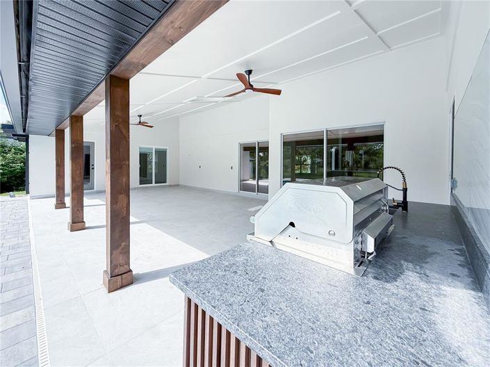 Image No.38-4 Bed Property for sale