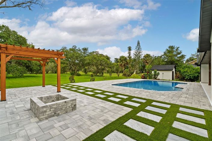 Image No.40-4 Bed Property for sale