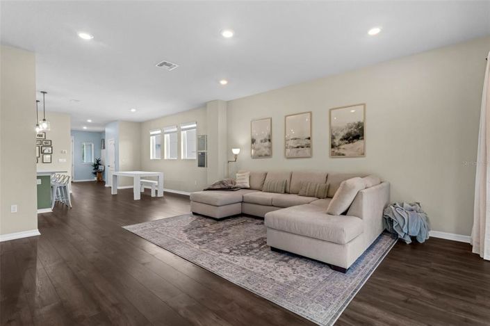 Image No.12-4 Bed Property for sale