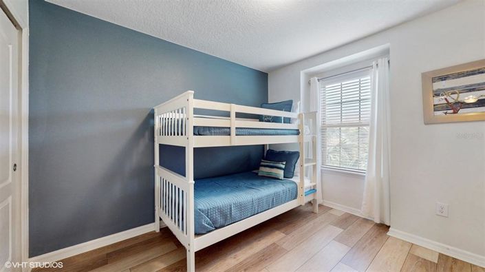 Image No.28-5 Bed Townhouse for sale