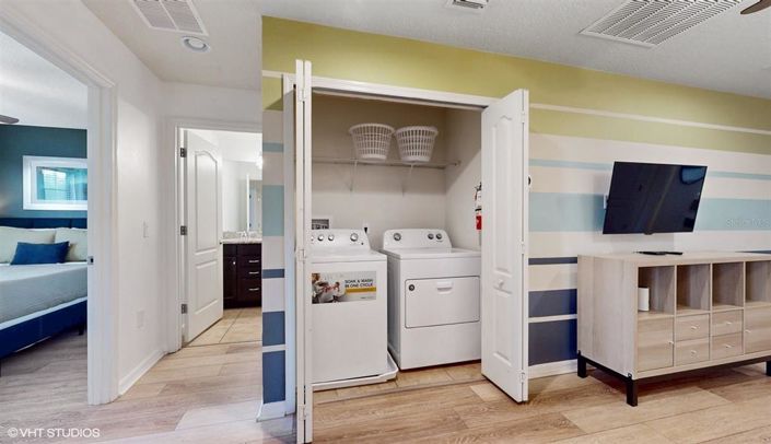 Image No.32-5 Bed Townhouse for sale