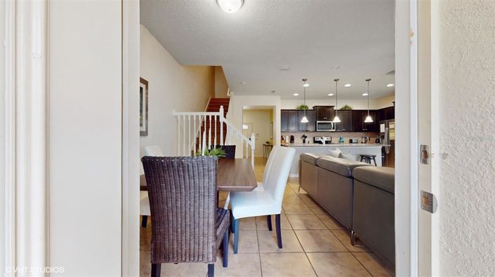 Image No.9-5 Bed Townhouse for sale