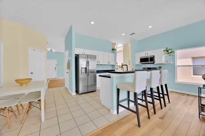 Image No.11-5 Bed Property for sale