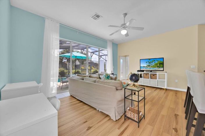 Image No.14-5 Bed Property for sale