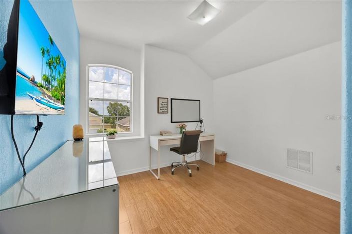 Image No.21-5 Bed Property for sale