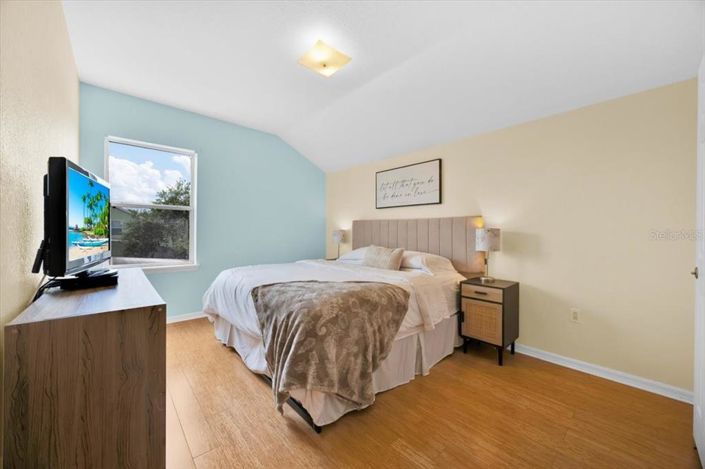 Image No.24-5 Bed Property for sale