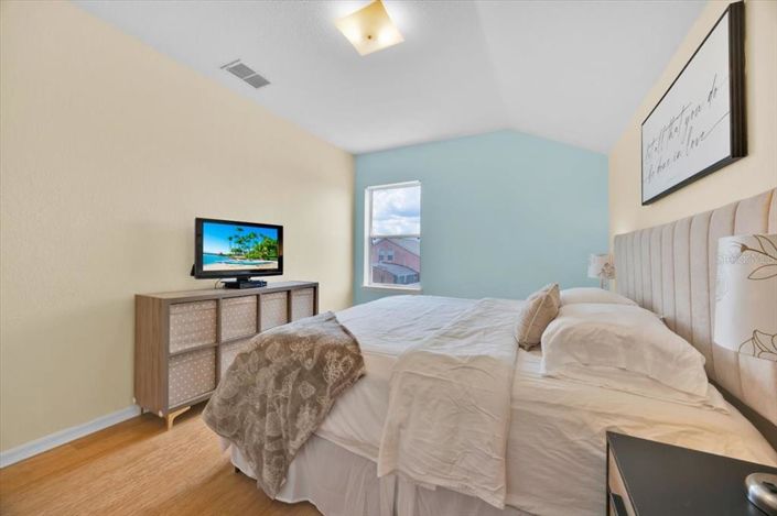 Image No.25-5 Bed Property for sale