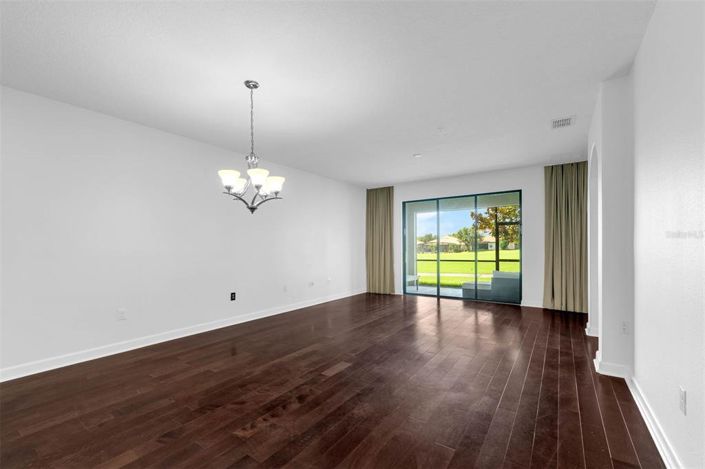 Image No.12-2 Bed Property for sale