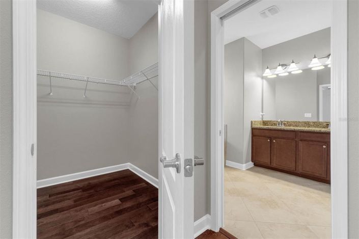 Image No.18-2 Bed Property for sale