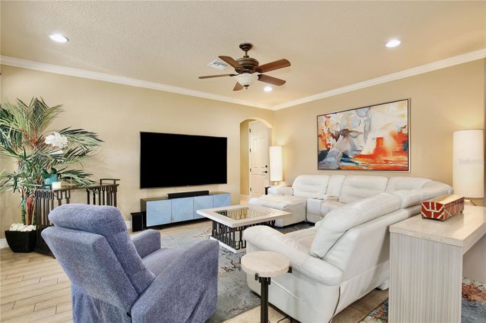 Image No.10-4 Bed Property for sale