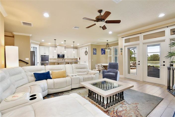 Image No.11-4 Bed Property for sale