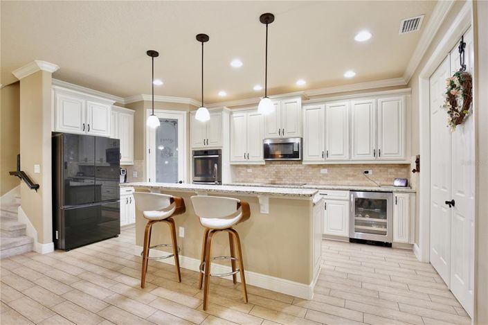 Image No.13-4 Bed Property for sale