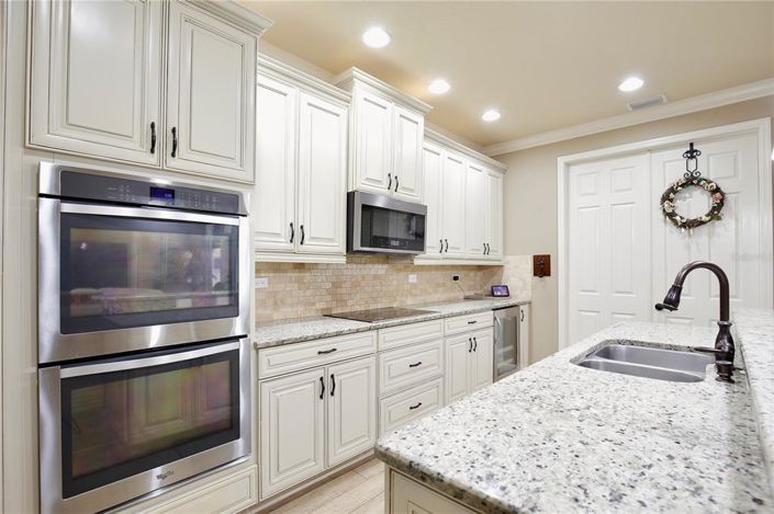 Image No.14-4 Bed Property for sale