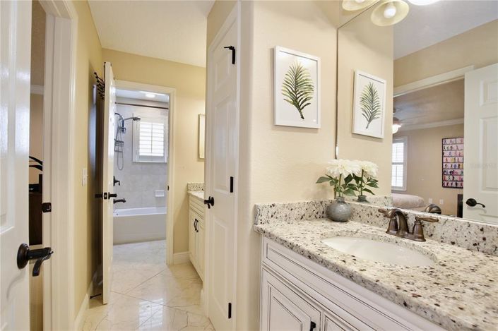 Image No.25-4 Bed Property for sale