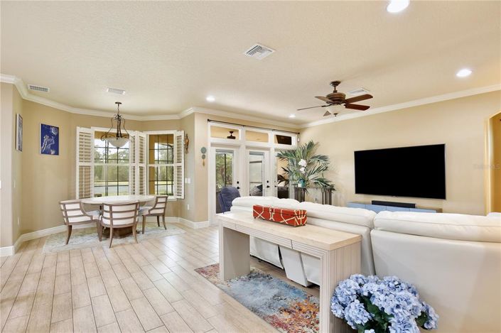 Image No.9-4 Bed Property for sale