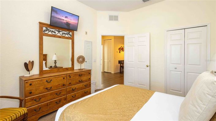 Image No.11-3 Bed Property for sale